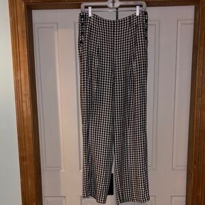 Resource Black & White Linen Blend Pants